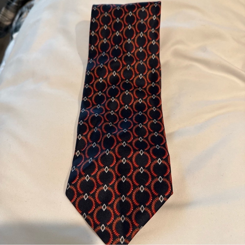 Brioni Blue and Red Geometric Tie